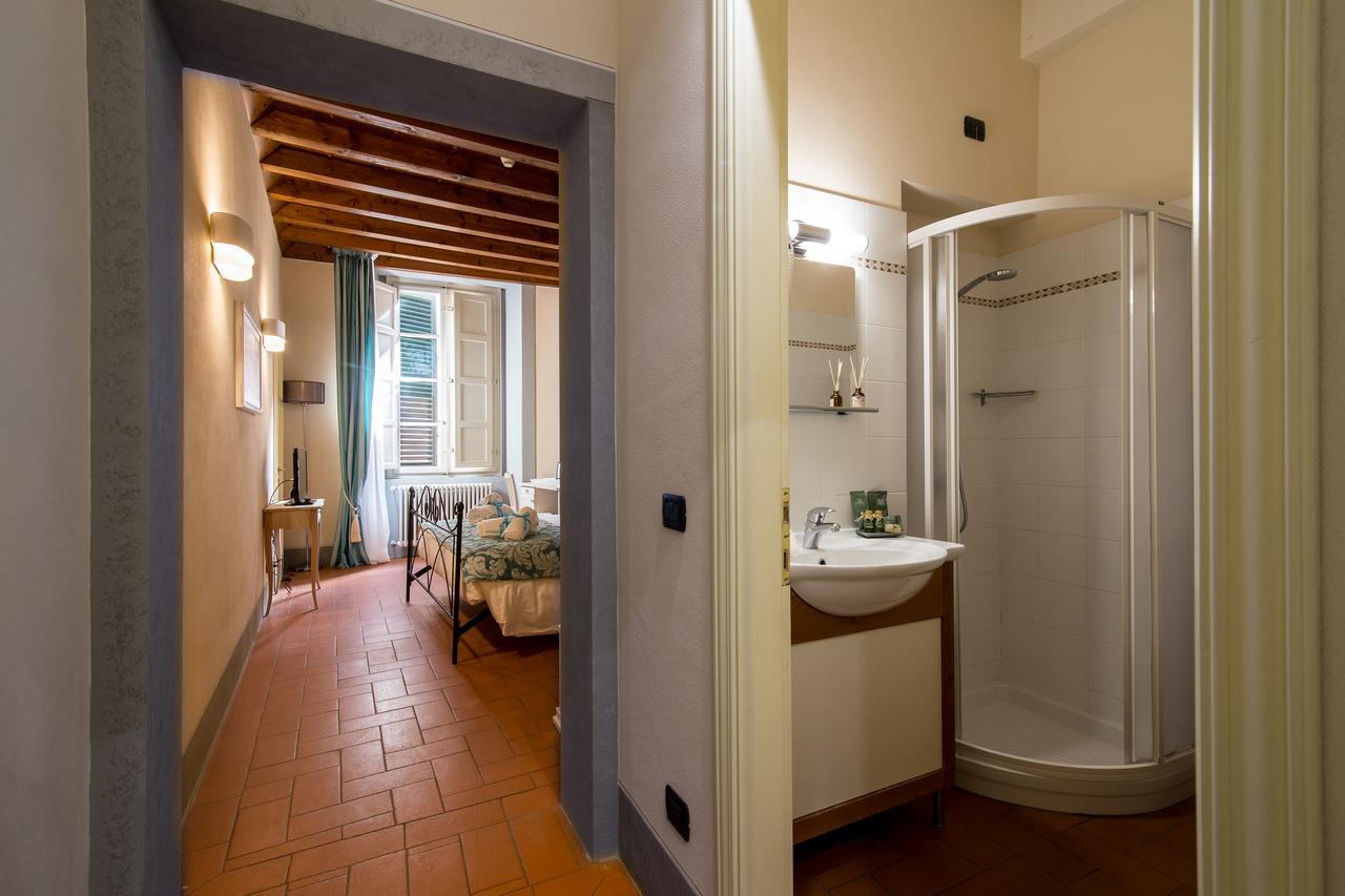 B&B Residenza Di Via Fontana Lucca Exterior photo